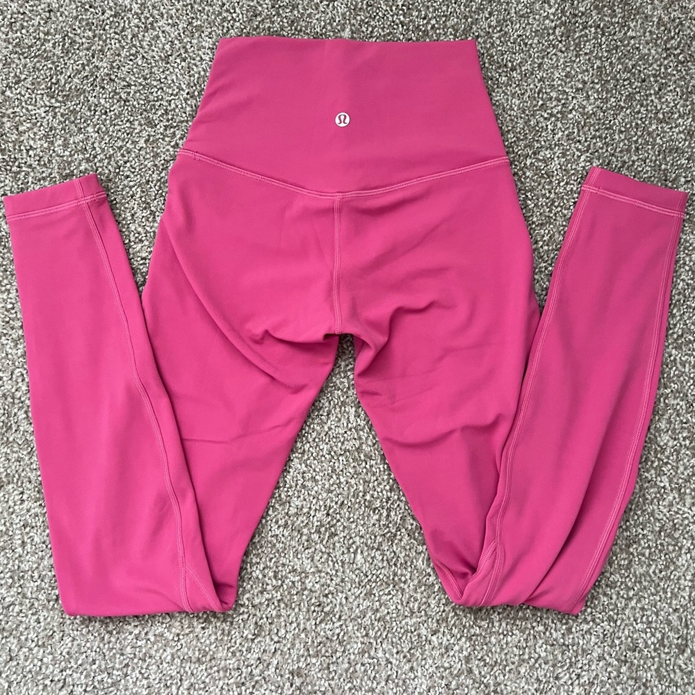 Lululemon Align High Rise 28“ Pink Lychee Size 2